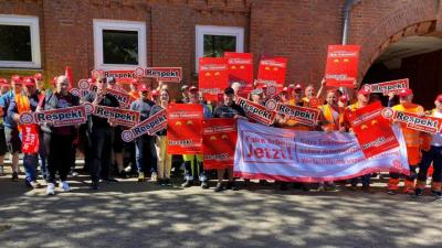 Warnstreik in Kiel (Foto: IG BAU). Warnstreik in Kiel (Foto: IG BAU).