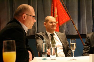 IG BAU-Bezirksvorsitzender  Matthias Maurer, Bürgermeister Olaf Scholz IG BAU-Bezirksvorsitzender  Matthias Maurer, Bürgermeister Olaf Scholz