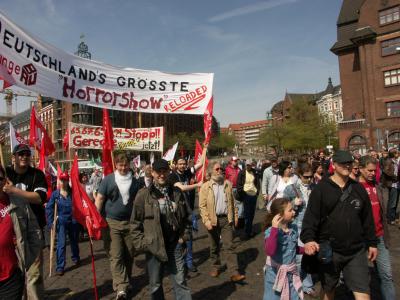 Die junge IG BAU Hamburg auf der Mai-Demo Die junge IG BAU Hamburg auf der Mai-Demo