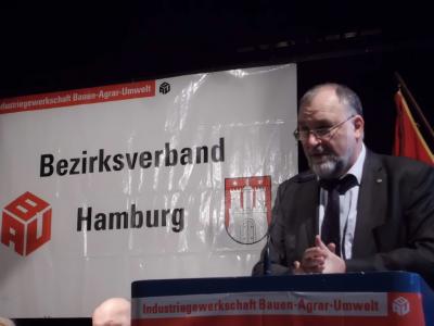 Klaus Wiesehügel spricht zu den Delegierten, Bezirksverbandstag Hamburg
