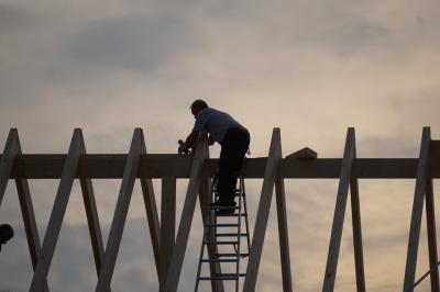 Zimmermann auf dem First Zimmermann auf dem First