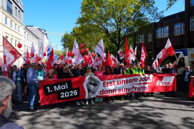 Die Spitze der DGB-Demo kurz vor dem Start.