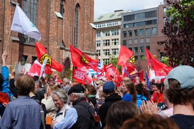 Gewerkschaften auf Zinne - hier auf der Mai-Demonstation 2019 (Foto: Harning). Gewerkschaften auf Zinne - hier auf der Mai-Demonstation 2019 (Foto: Harning).